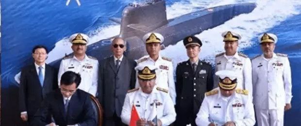 巴基斯坦购买8艘中国潜艇